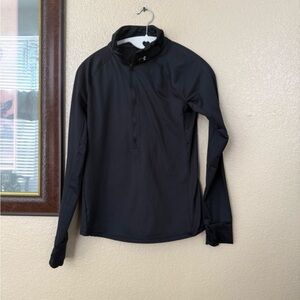 Under Armour Half Zip Sweater Size S/M